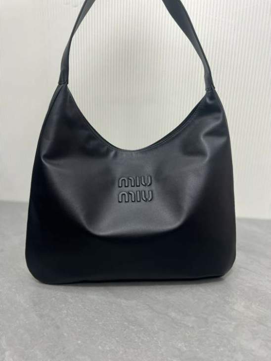 Picture of Miu Miu Handbags _SKUfw229392994fw